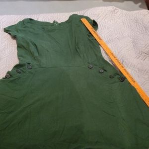 Women's green dress
